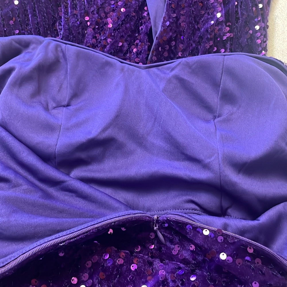 Purple sequined gown splint front with train Built in bra. Back zipper. NWT - Picture 9 of 10